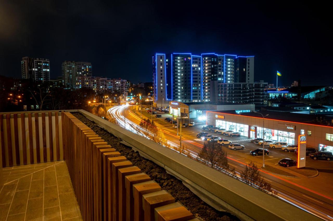 Готельно-Ресторанний Комплекс Каскад Kharkiv Exterior photo
