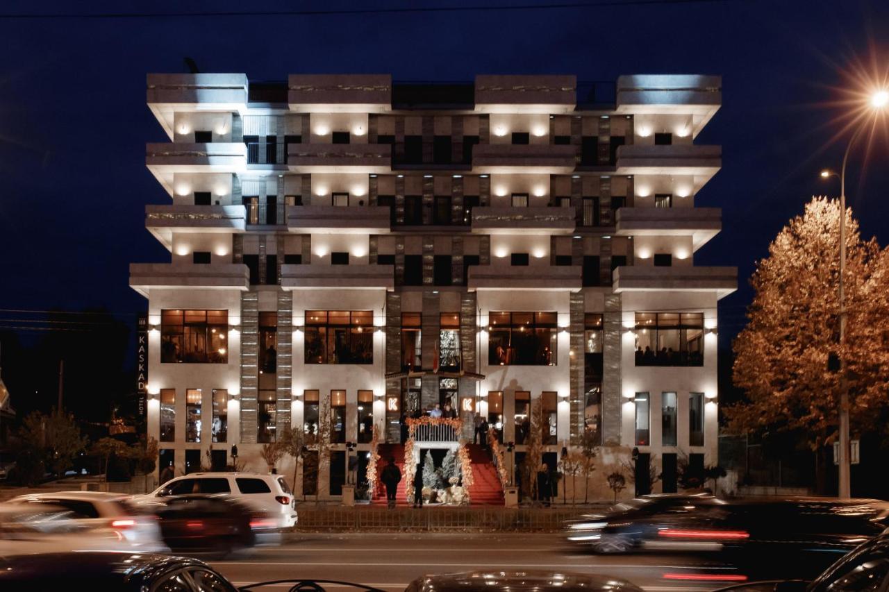 Готельно-Ресторанний Комплекс Каскад Kharkiv Exterior photo